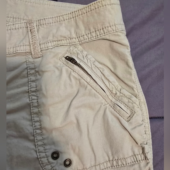 Khaki Bermuda cargo shorts - Picture 4 of 7